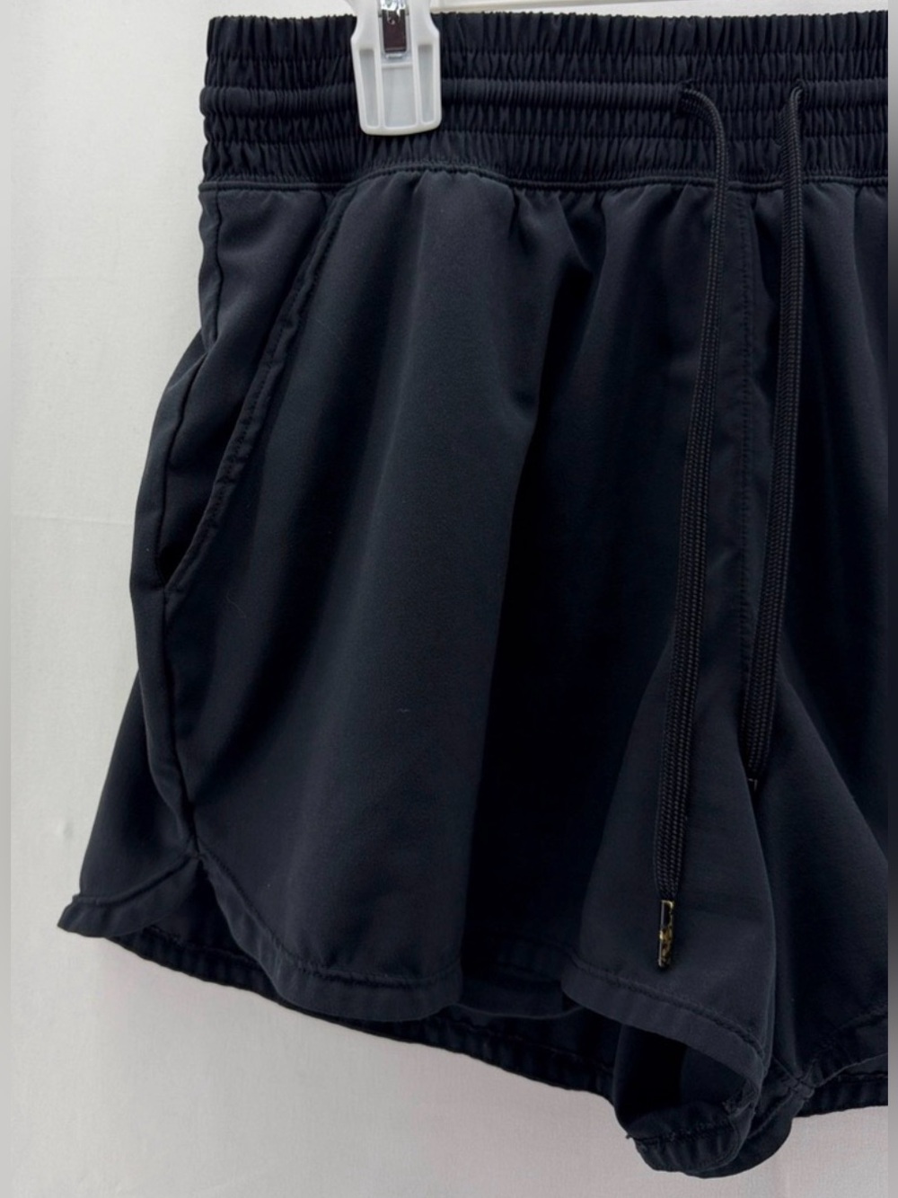 YPB x Abercrombie Women's Black High Rise Athletic Shorts Size Medium - Picture 3 of 8